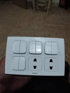 brand New Philips 8 switch Plate With 2 sockets