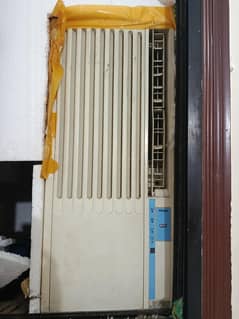 Portable air conditioner for sale in used condition