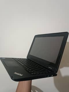Laptop Lenovo Yoga 11e 4GB Ram 128 GB SSD 360°Rotateable Touch Screen
