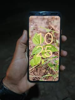 Google 4xl 6/128 with box