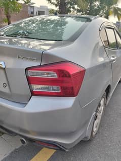 Honda city 2016 silver colour Dammand 3500000