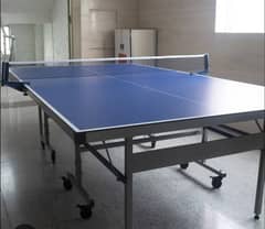Table plus 4 rackets. almost brand new