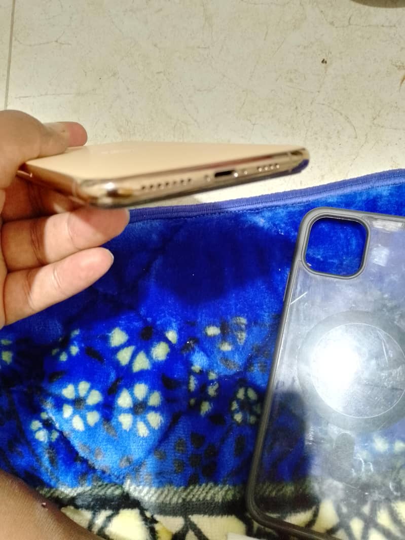 iphone 11 pro max complete box non PTA exchange possible 1