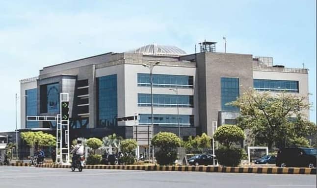 10 MARLA PLOT OVERSEAS T INVESTOR RATE PHASE 7 T BLOCK 1