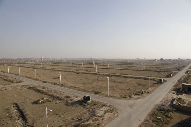 10 MARLA PLOT OVERSEAS T INVESTOR RATE PHASE 7 T BLOCK 5