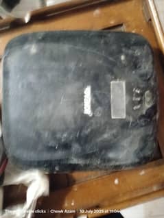 UPS like new