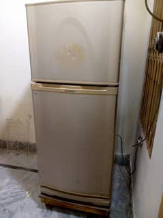 Dawlance fridge for sale