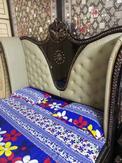 antique designer double bed 10/10 #03004060232