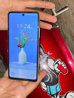 Hot 30 cell for sale good  condition  box sth nai ha baqi cell ok ha