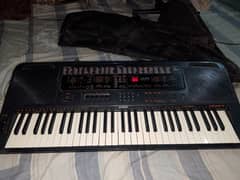 pianos