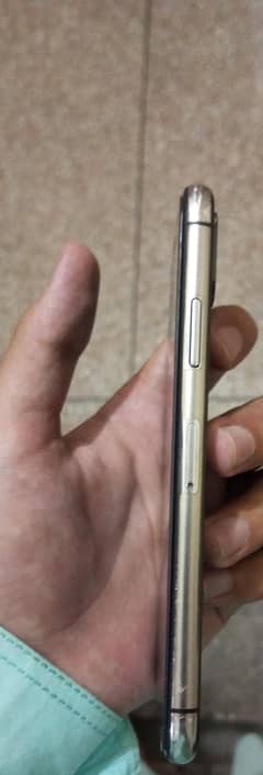 I phone xs 64GB PTA proved