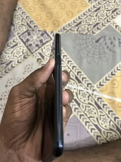 One plus N200