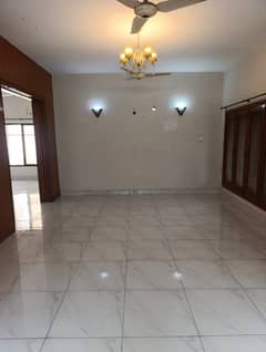 1.5 Kanal Upper Portion Sepret Ghat For Rent In Cavalry Ground Cantt For Rent