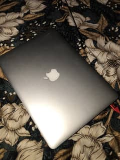Macbook Air 13inch Disply. Early 2015 128Gb