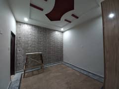 For Rent 4 Marla Upper 2 floors 4 rooms ( Video available) Hunza block Iqbal town lhr