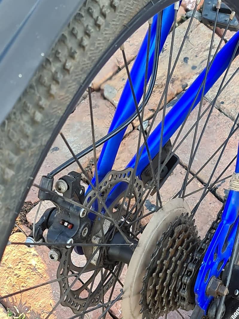 Gears Bicycle good condition Disks Breaks 2