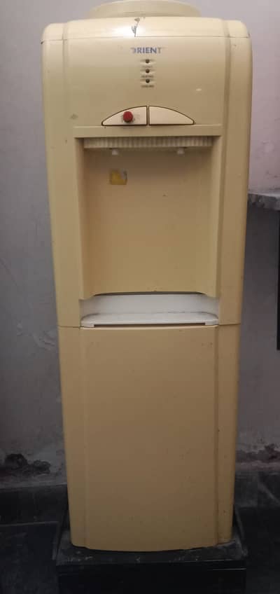 used watar dispenser available for sale