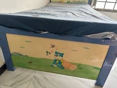 Single wooden kid bed