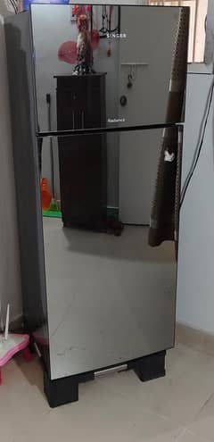 Singer radience fridge like brand new
