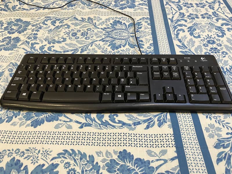 Logitech K120 keyboard 1