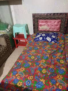 I am selling iron bed