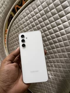 Samsung A54 5G condition 10/9.5 one hand used 8/256 with box