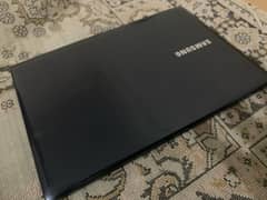 Samsung 915s slim 14.1" Touch Screen