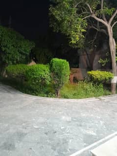 44 Marla double stories house on service road for sale with gas