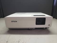 WE HAVE ALL KINDS OF PROJECTORS AVAILBLE IN DUBAI IMPORT 03152965654