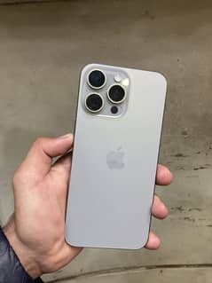 IPhone 15pro max 256gb Canadian jv