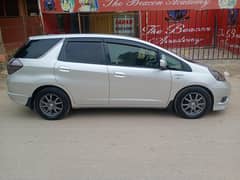 honda fit shuttle model 2013