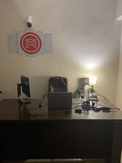 Office table and chair to sell