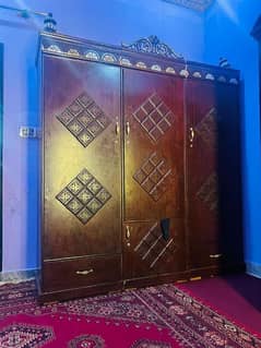Lasani Almari GooD Condition