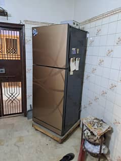 Refrigerator fridge