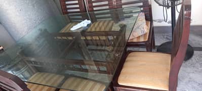 Dinning table for sale