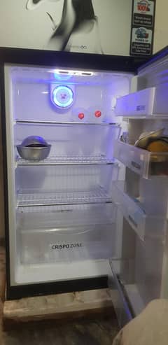 pel compny sirf 2 month use hui fridge