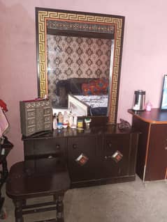 few months used furniture