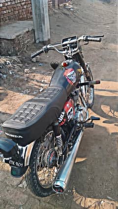 bike ok  ha koi masla ni ha sath do salanser ha ak black or silver