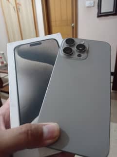 15 pro max natural titanium