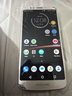 I m selling Motorola g6 play condition normal non pta sell n exchange