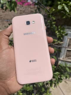 Samsung galaxy A7 ( 2017 )