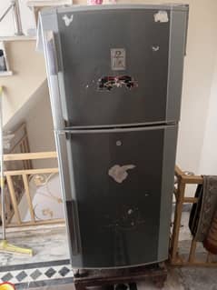 Dawlance Refrigerator 12 CFT in good condition