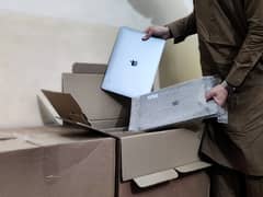 macbook pro 2019 core i9 32/512GB 4GB Graphics Card 15 INCH"