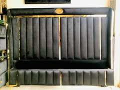 Solid bed set Allmukafunitutehouse