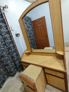 dressing table wooden made good condition ONLY FOR PURCHASER