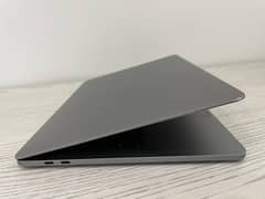 Macbook Pro 2017, 13 inch, With Touchbar