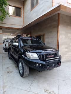 Toyata Hilux Vigo Champ Black Beauty