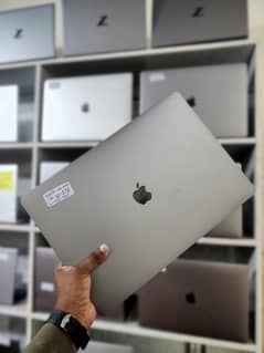 macbook pro 2019 core i7 32/1TB 4GB Graphics Card 16 INCH"