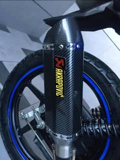 akrapovic