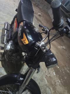 unique 2015 model 03042556681Karachi no all documents cplc engine okay